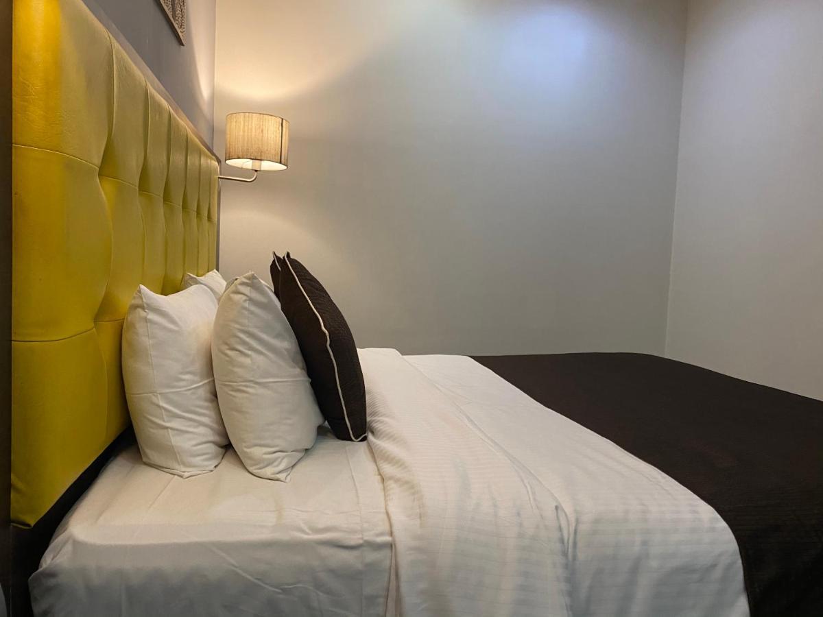 Hotel Mumbai House Airoli, Navi Mumbai Zewnętrze zdjęcie